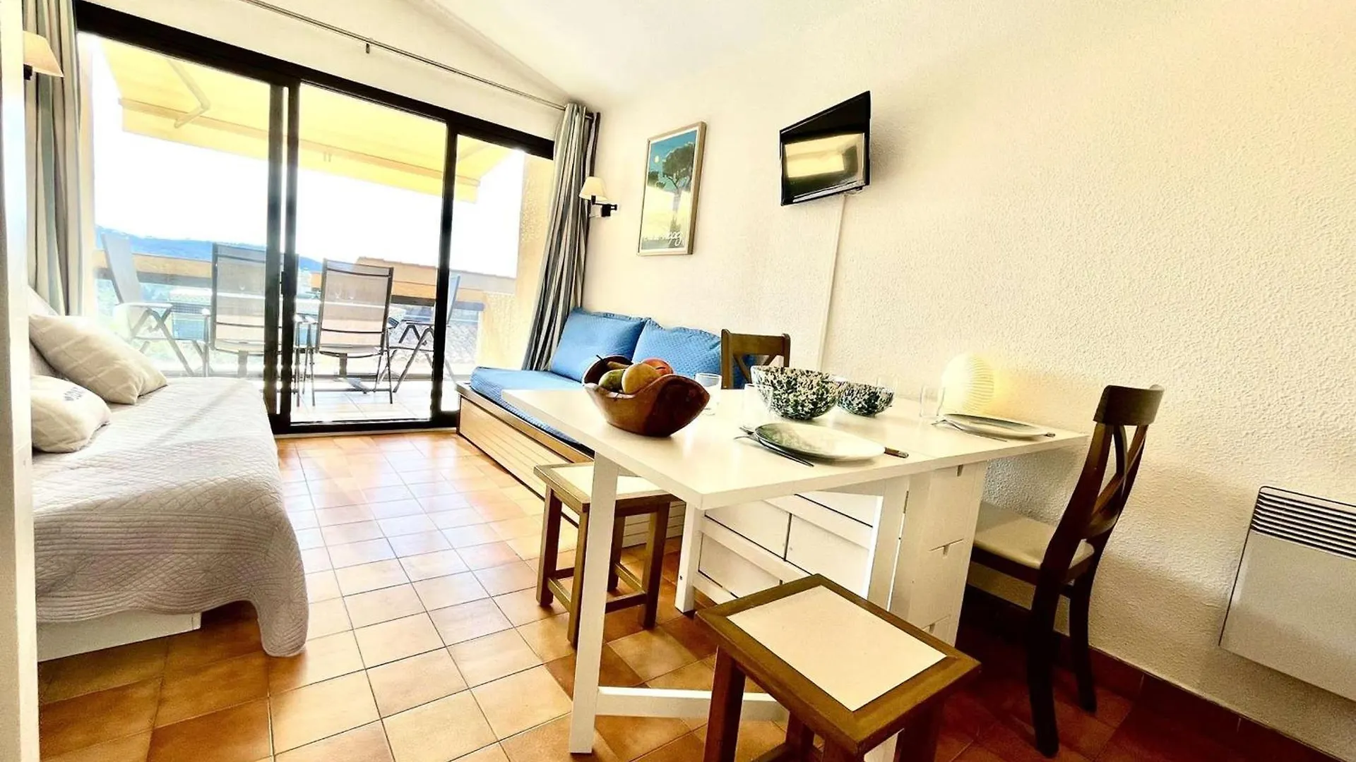Appartement Avec Terrasse Vue Mer Et Parking A La Croix-Valmer - Fr-1-226B-231 0*,