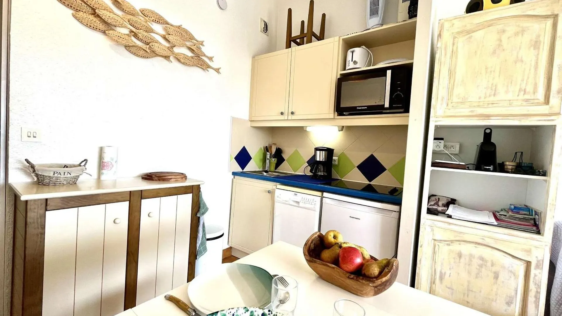 Appartement Avec Terrasse Vue Mer Et Parking A La Croix-Valmer - Fr-1-226B-231 0*,