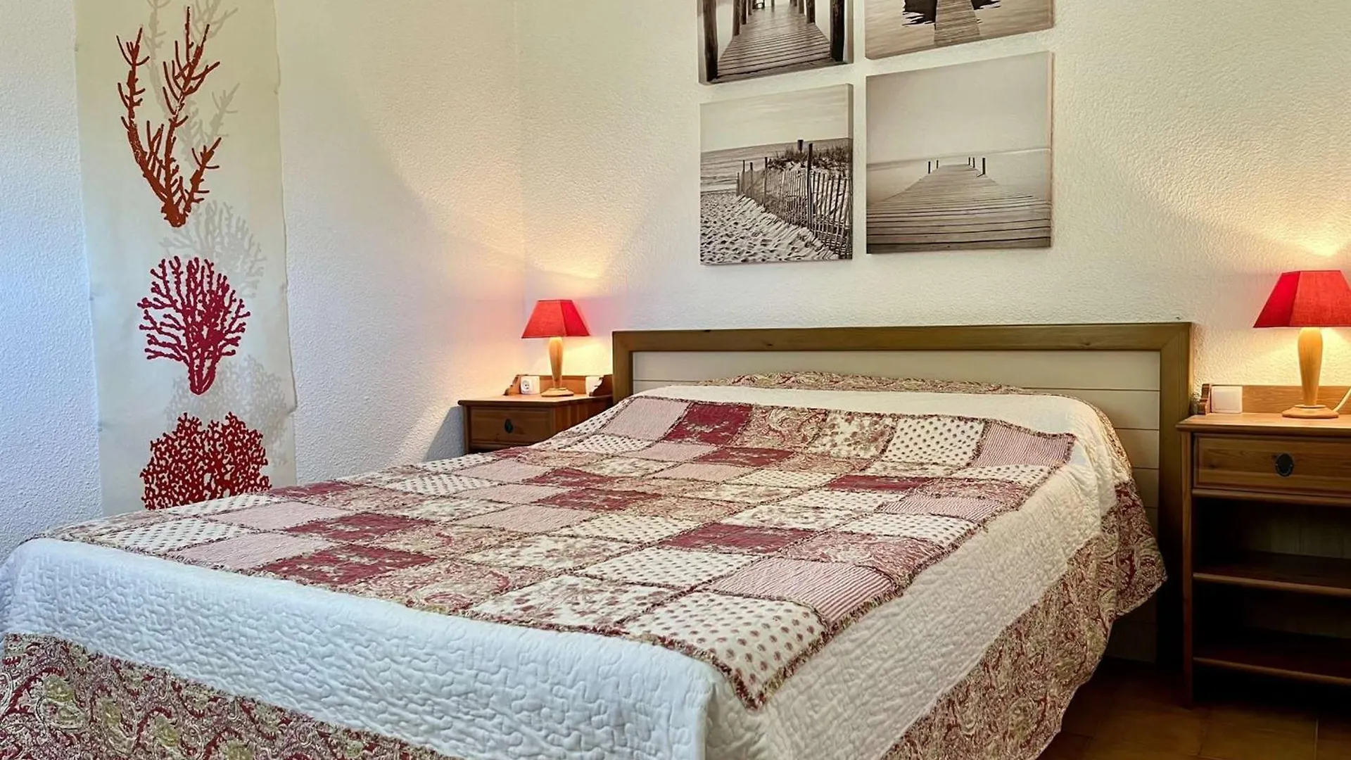 Appartement Avec Terrasse Vue Mer Et Parking A La Croix-Valmer - Fr-1-226B-231 France