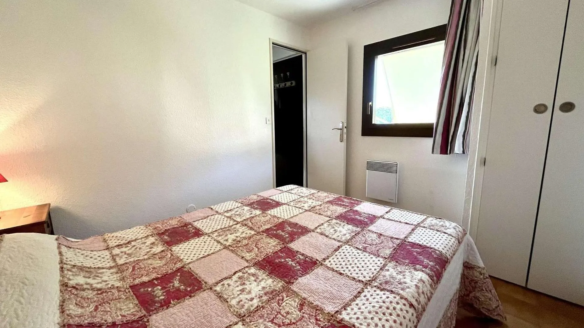 Apartment Appartement Avec Terrasse Vue Mer Et Parking A La Croix-Valmer - Fr-1-226B-231 France
